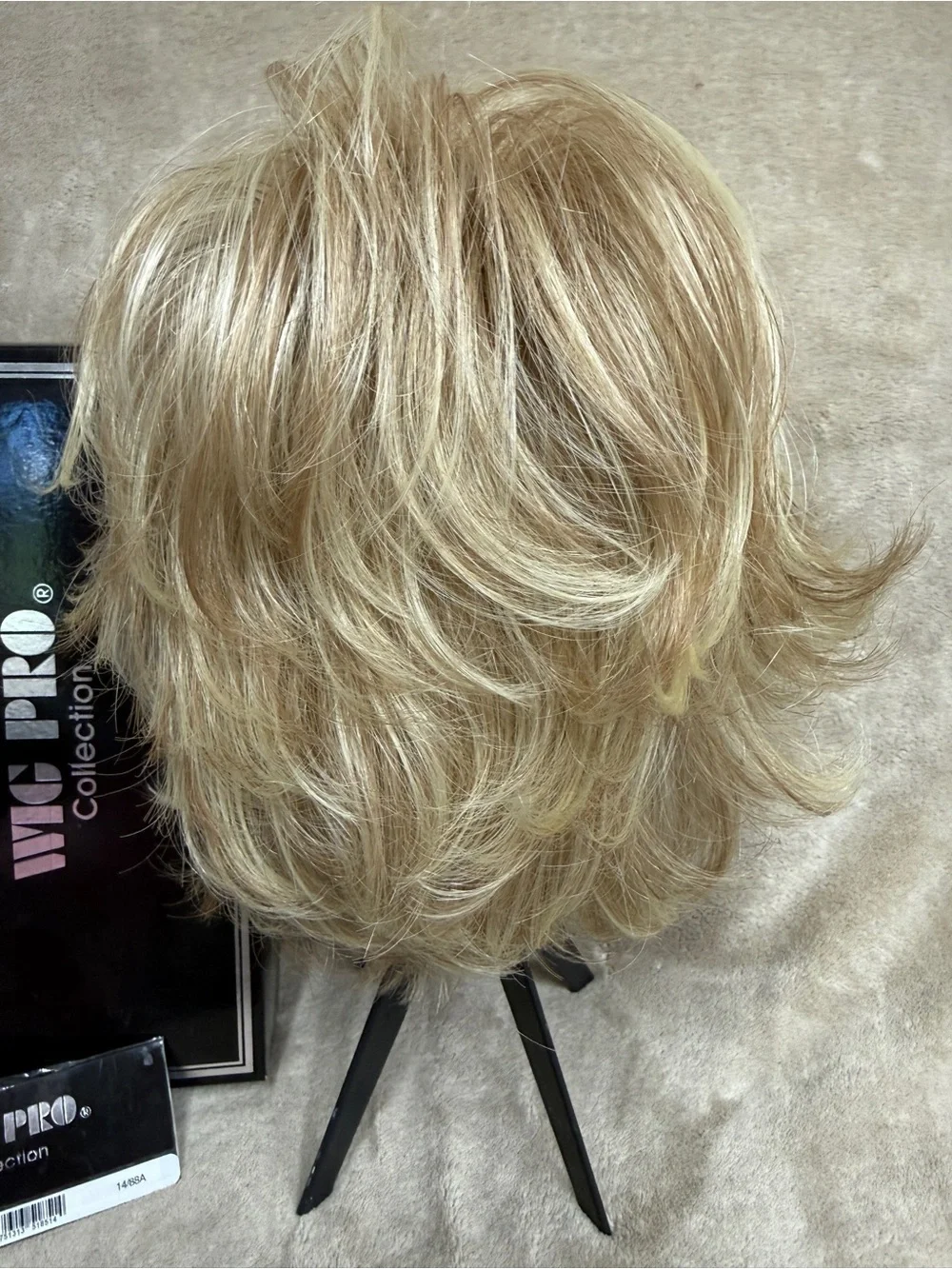 Lot of 2 wig wig pro and wig shop short shag blonde synthetic average